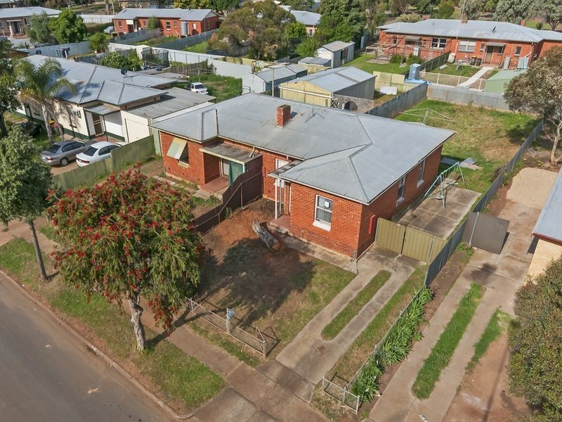 22 Johnston Road, Elizabeth Downs SA 5113