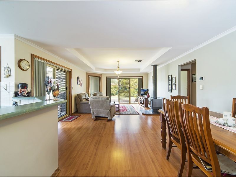 21 Ian Ross Drive, Williamstown SA 5351