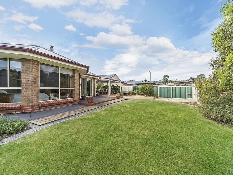 21 Ian Ross Drive, Williamstown SA 5351