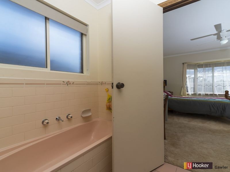 10 Covernton Avenue, Gawler East SA 5118