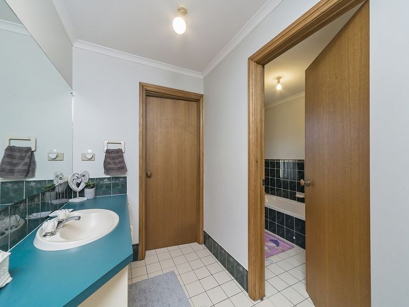 27 Greenfields Drive, Andrews Farm SA 5114