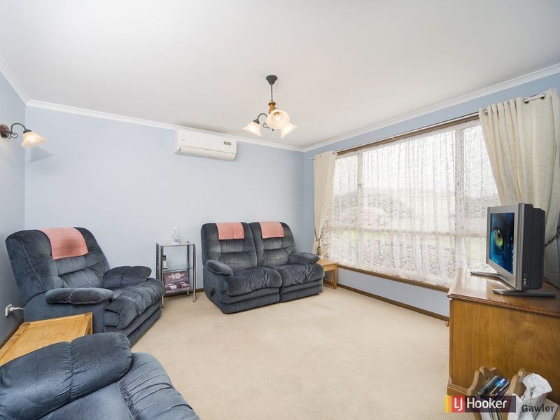 5 Linda Way, Evanston Park SA 5116