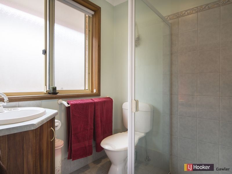 5 Linda Way, Evanston Park SA 5116