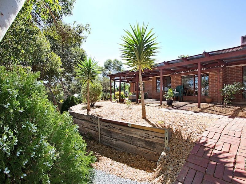 15 Wintulich Ave, Gawler East SA 5118