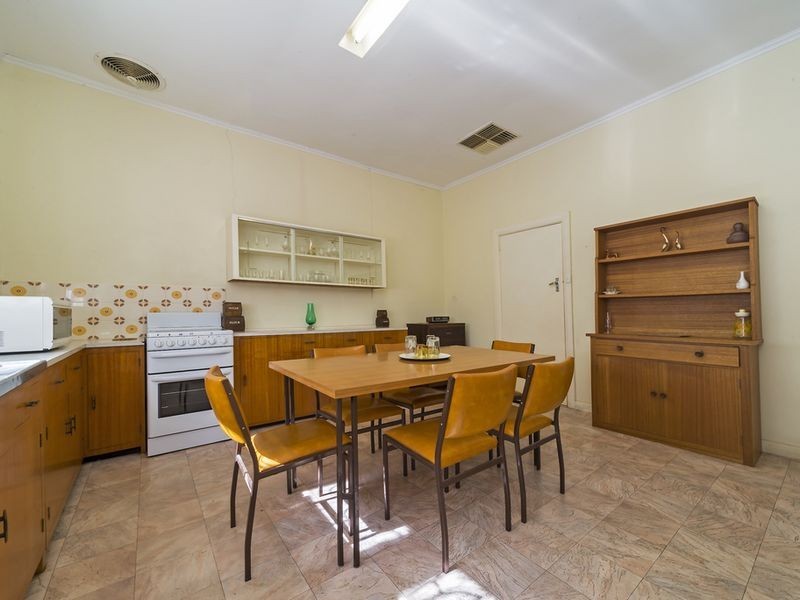 82 Paxton Street, Willaston SA 5118