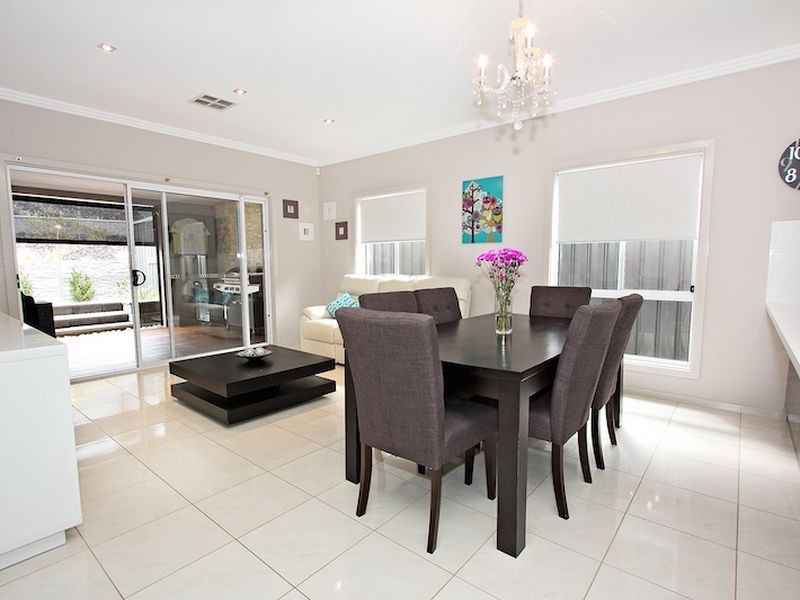 24 Martinique Walk, Mawson Lakes SA 5095