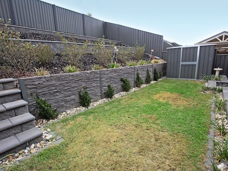 24 Martinique Walk, Mawson Lakes SA 5095