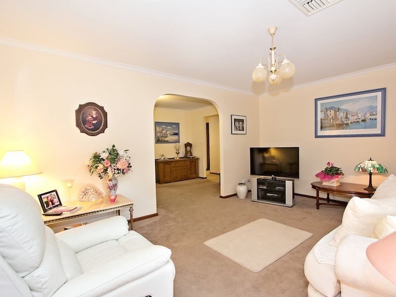 8 Bright Street, Willaston SA 5118