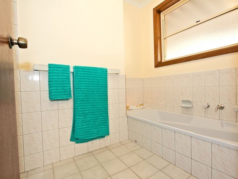 8 Bright Street, Willaston SA 5118