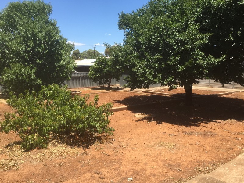 24 Iveleray Avenue, Salisbury East SA 5109