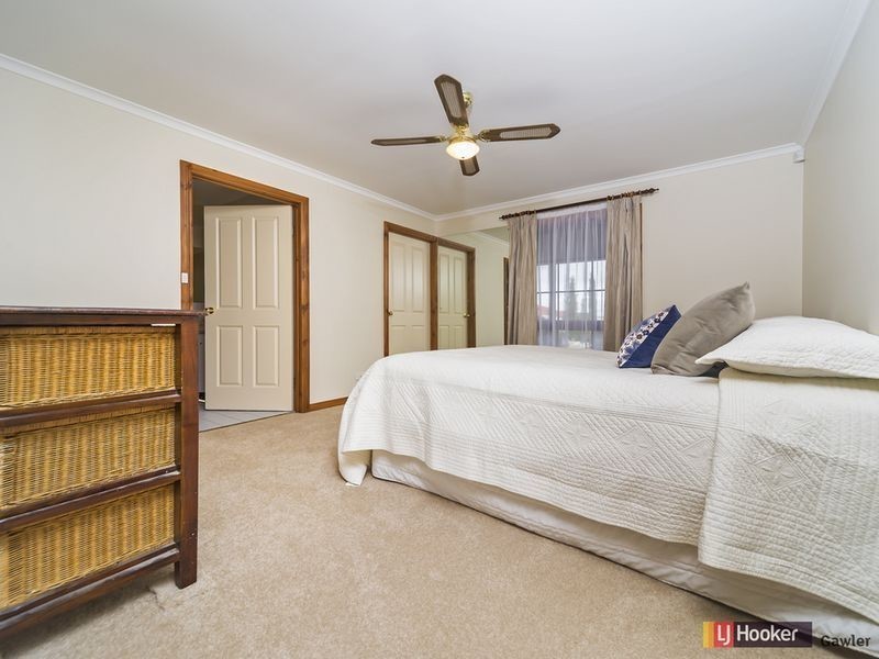 8 Finch Place, Hewett SA 5118