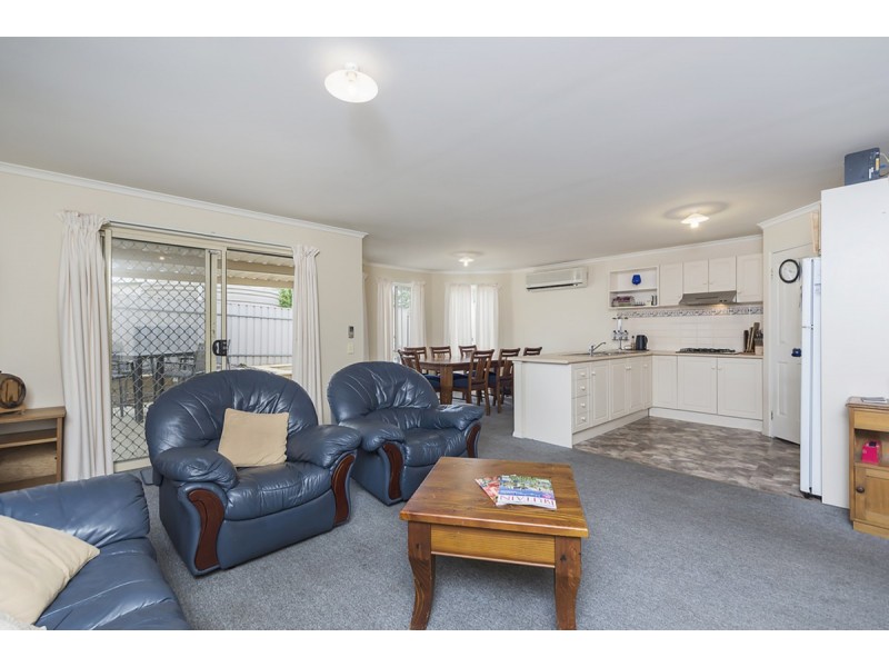 21 Greening Drive, Evanston Park SA 5116