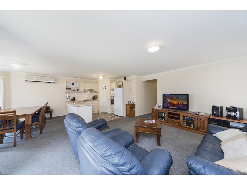 21 Greening Drive, Evanston Park SA 5116