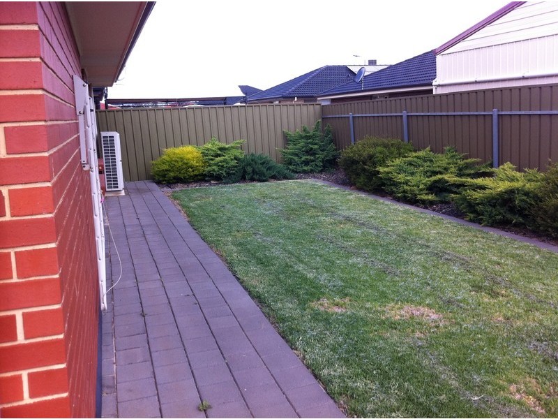 5 St George Court, Andrews Farm SA 5114