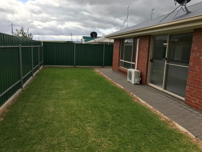 8 Garrad Street, Blakeview SA 5114