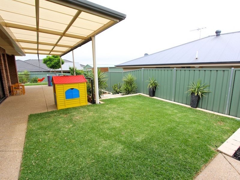 98 Kingfisher Drive, Hewett SA 5118