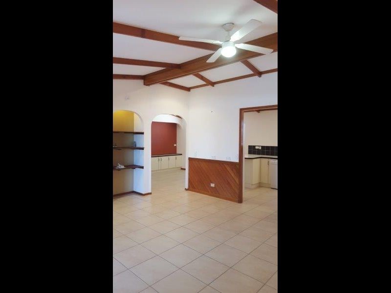 9 (upstair Owens Crescent, Alstonville NSW 2477