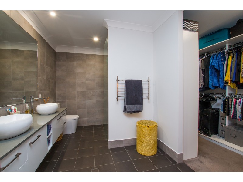 14 Avalon Avenue, Wollongbar NSW 2477