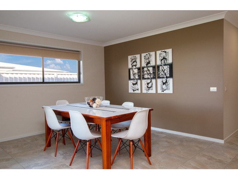 2/12 Avalon Avenue, Wollongbar NSW 2477