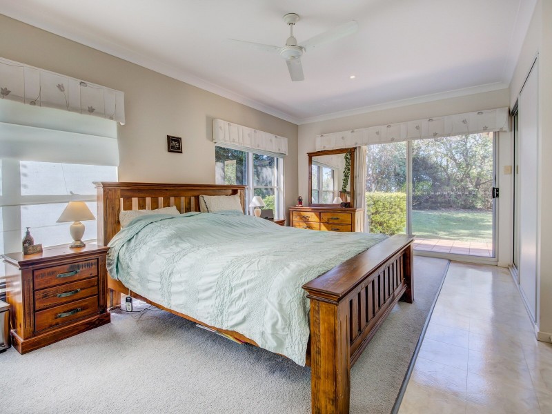 27 Towalbyn Place, Uralba NSW 2477