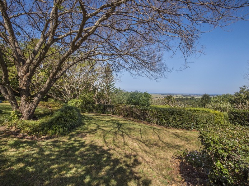 27 Towalbyn Place, Uralba NSW 2477