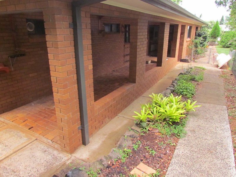 33 Robindale Drive, Wollongbar NSW 2477