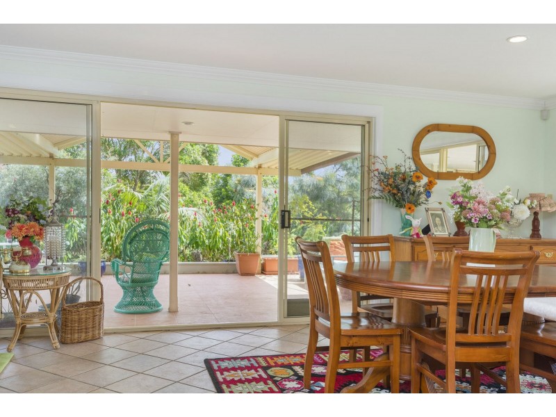 10 Carabeen Place, Mcleans Ridges NSW 2480