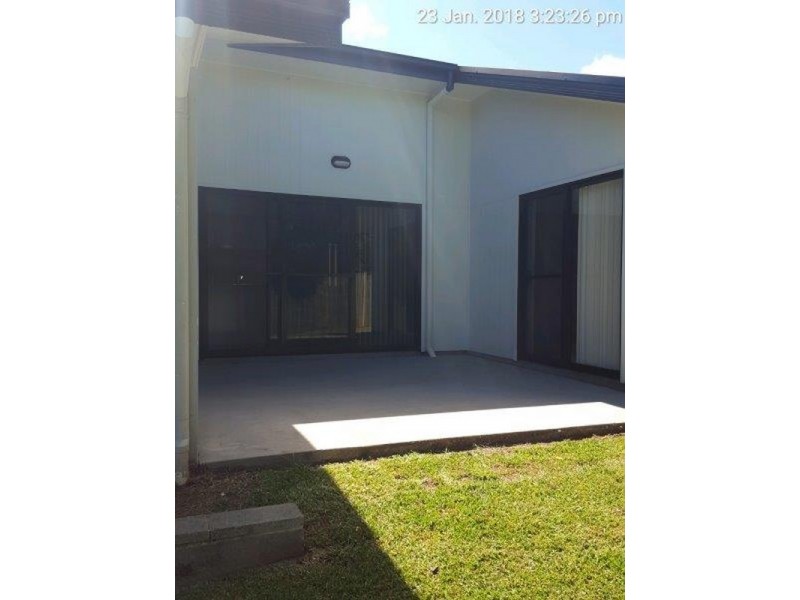 2/30a Smiths Lane, Wollongbar NSW 2477