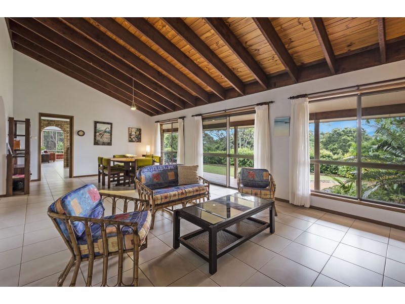 9 Valley Drive, Alstonville NSW 2477