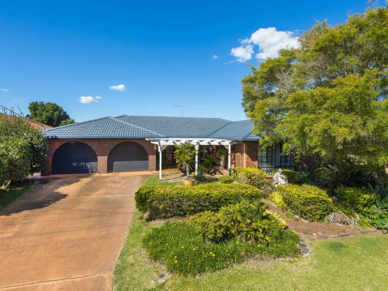27 Whipps Avenue, Alstonville NSW 2477