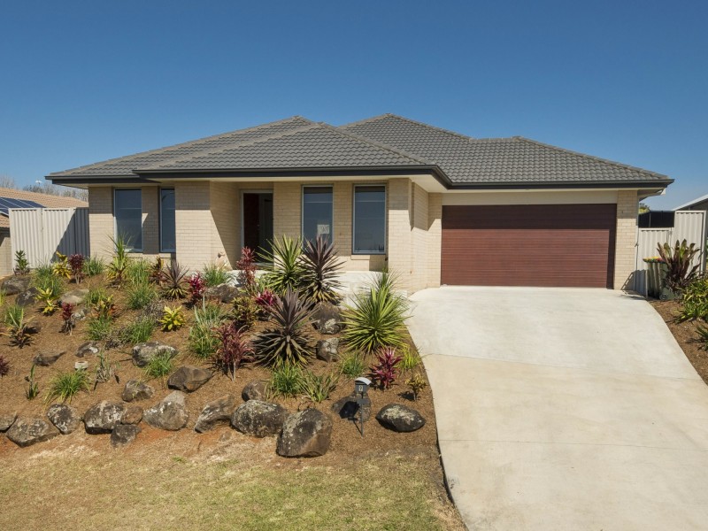 9 Murrogun Place, Wollongbar NSW 2477