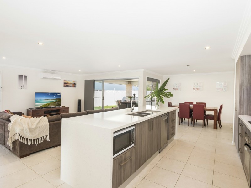 9 Murrogun Place, Wollongbar NSW 2477