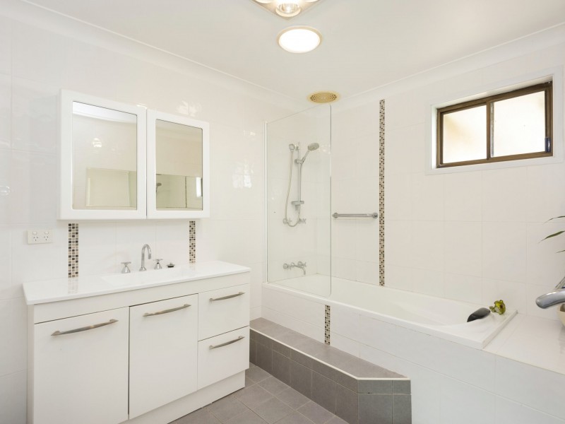 545 Fernleigh Road, Fernleigh NSW 2479