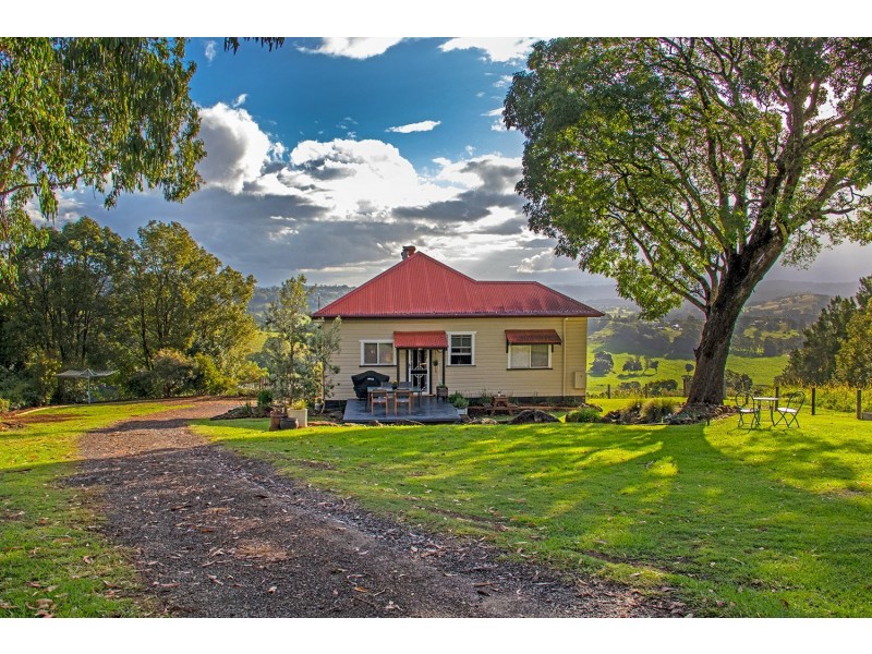 27 Paradise Court, Mcleans Ridges NSW 2480
