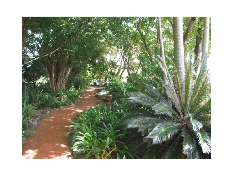 21 Valley Drive, Alstonville NSW 2477