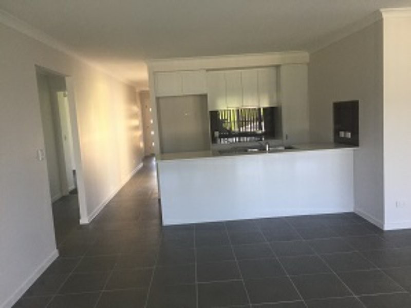 16 Plateau Drive, Wollongbar NSW 2477