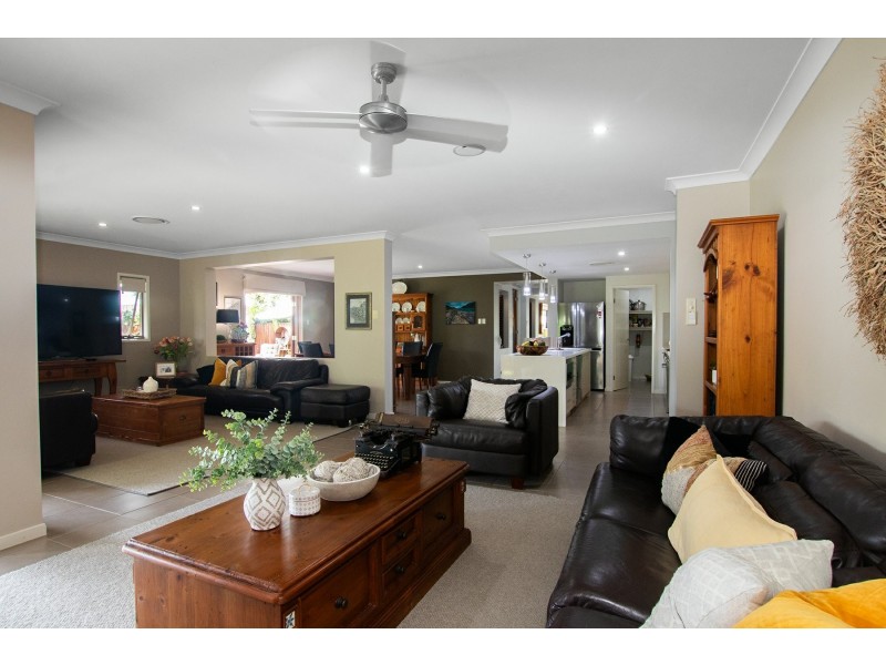 8 Clovelly Place, Wollongbar NSW 2477