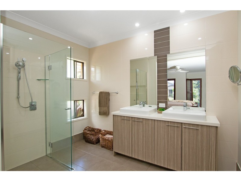 8 Clovelly Place, Wollongbar NSW 2477
