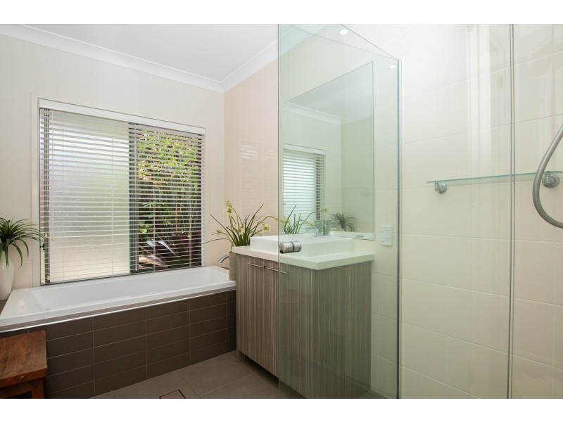 8 Clovelly Place, Wollongbar NSW 2477