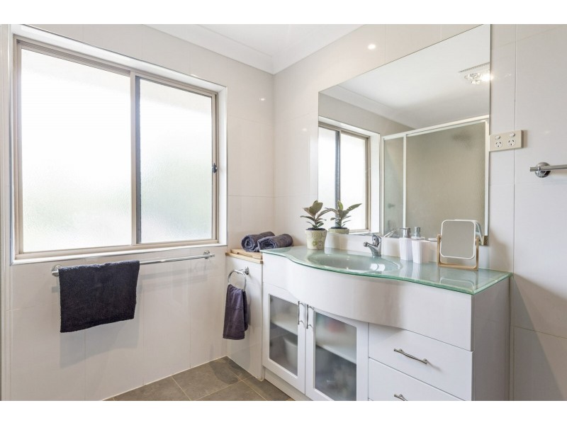 12 Cerreto Circuit, Wollongbar NSW 2477