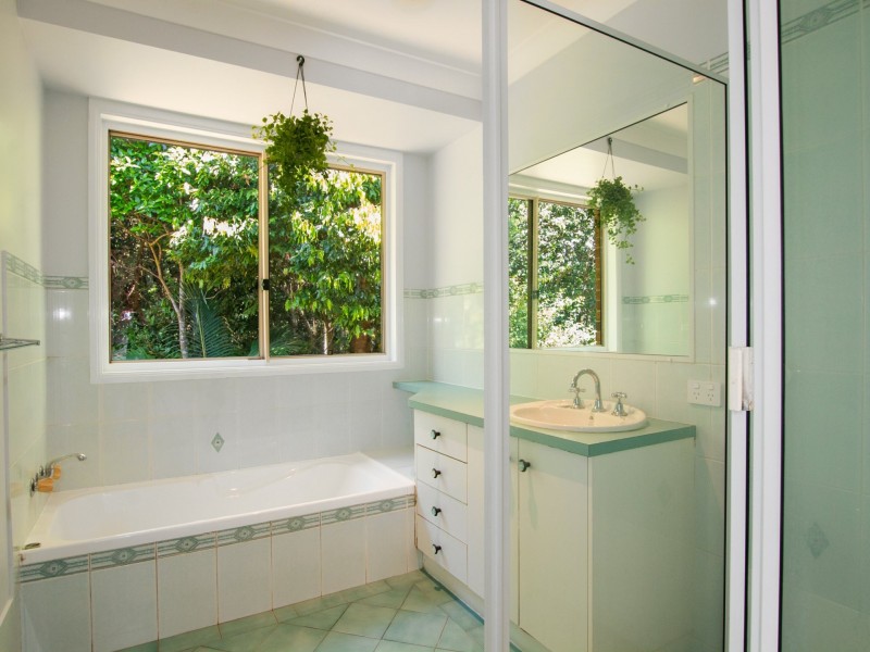 6 Wellington Court, Wollongbar NSW 2477