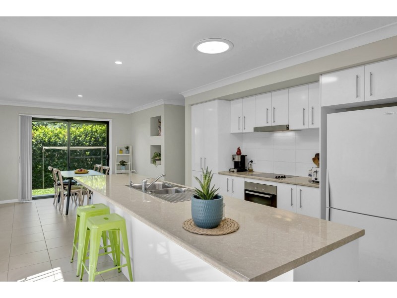 2/30a Smiths Lane, Wollongbar NSW 2477