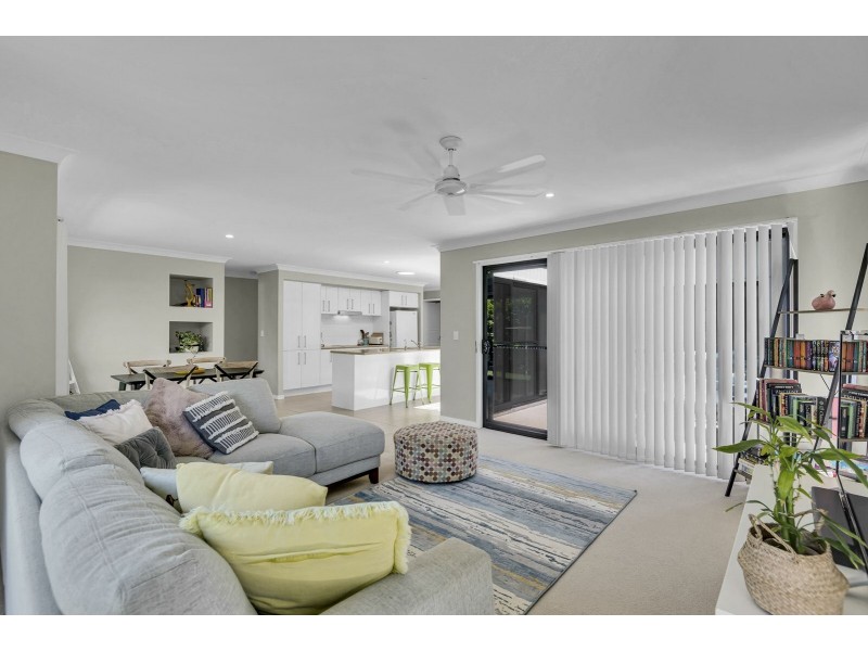 2/30a Smiths Lane, Wollongbar NSW 2477