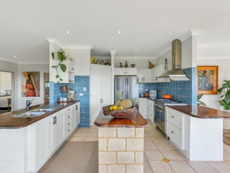 11 Kamala Place, Tintenbar NSW 2478