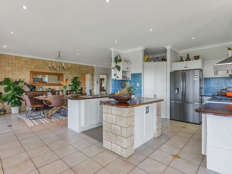 11 Kamala Place, Tintenbar NSW 2478