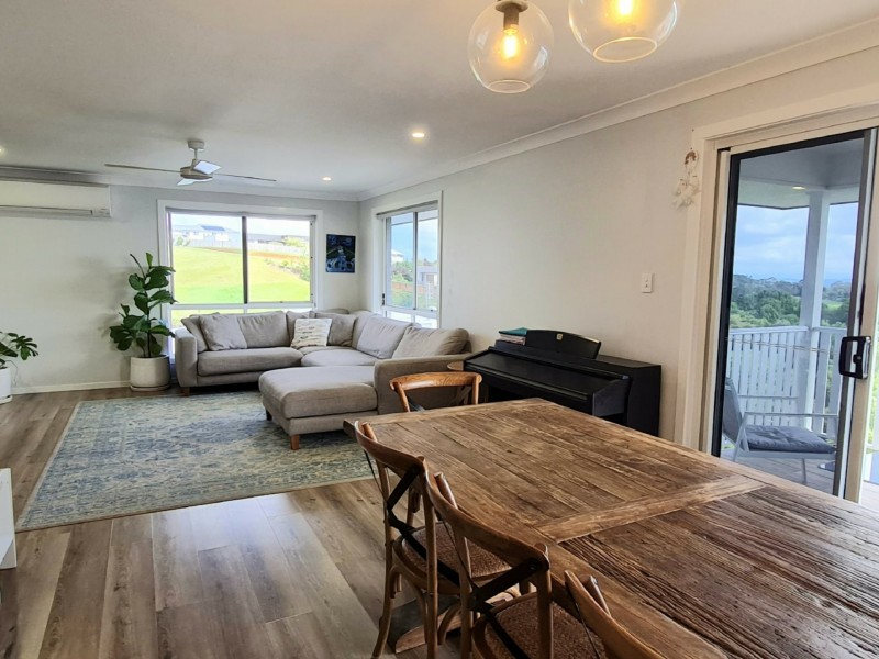 Unit 1/8 Taunton Place, Wollongbar NSW 2477