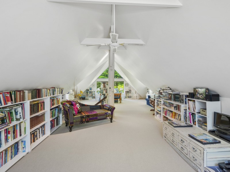 8 Randle Road, Marom Creek NSW 2480