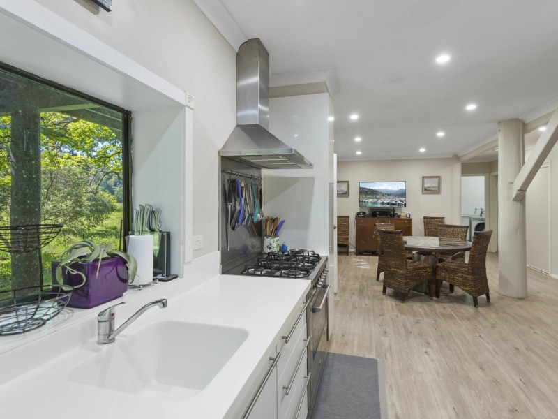 8 Randle Road, Marom Creek NSW 2480