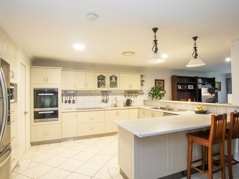 8 Kings Park Court, Wollongbar NSW 2477