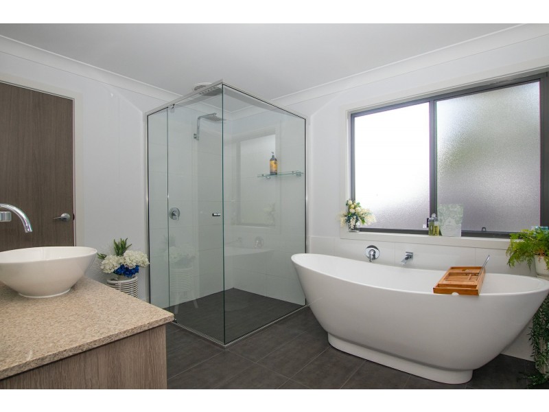 14 Bolwarra Circuit, Wollongbar NSW 2477